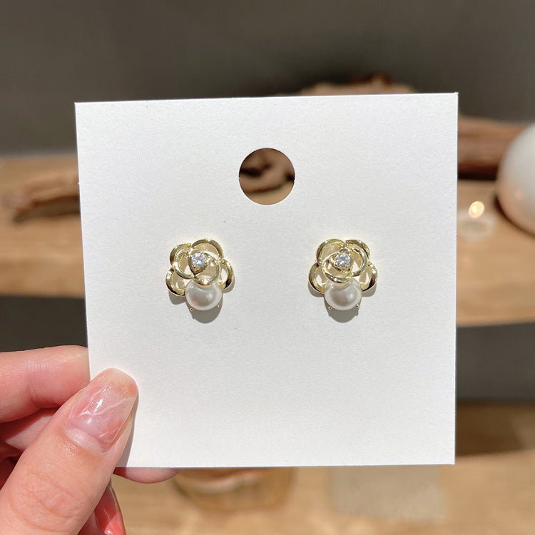 Retro Geometric Petal Flower Earrings