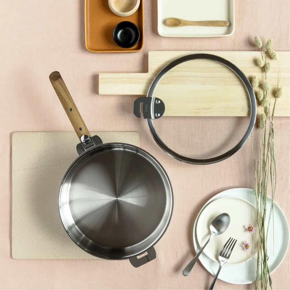 Non-Stick Saute Pan