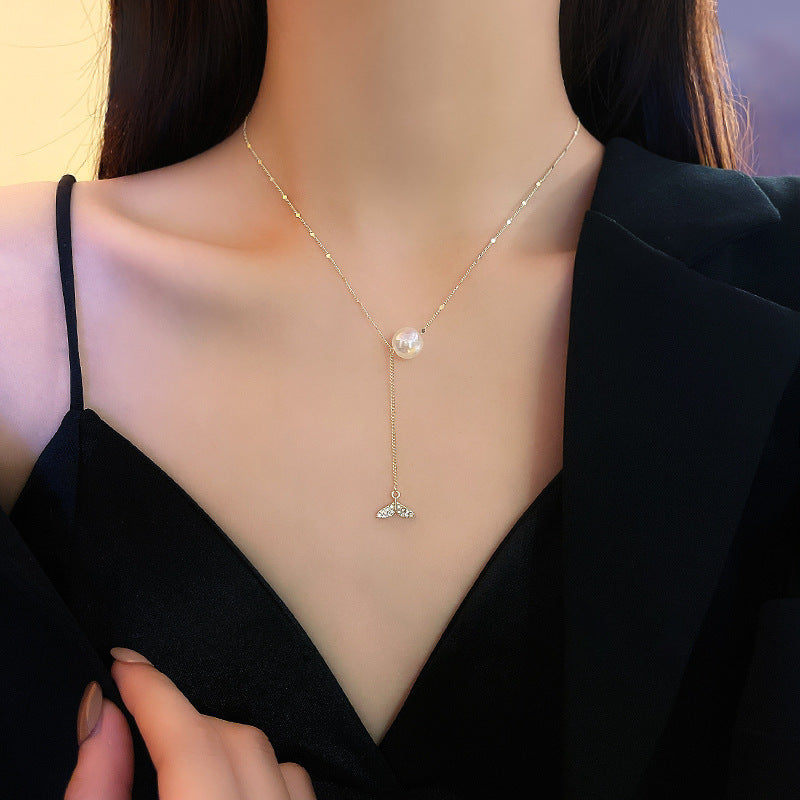 Single Pearl Fishtail Pendant Necklace