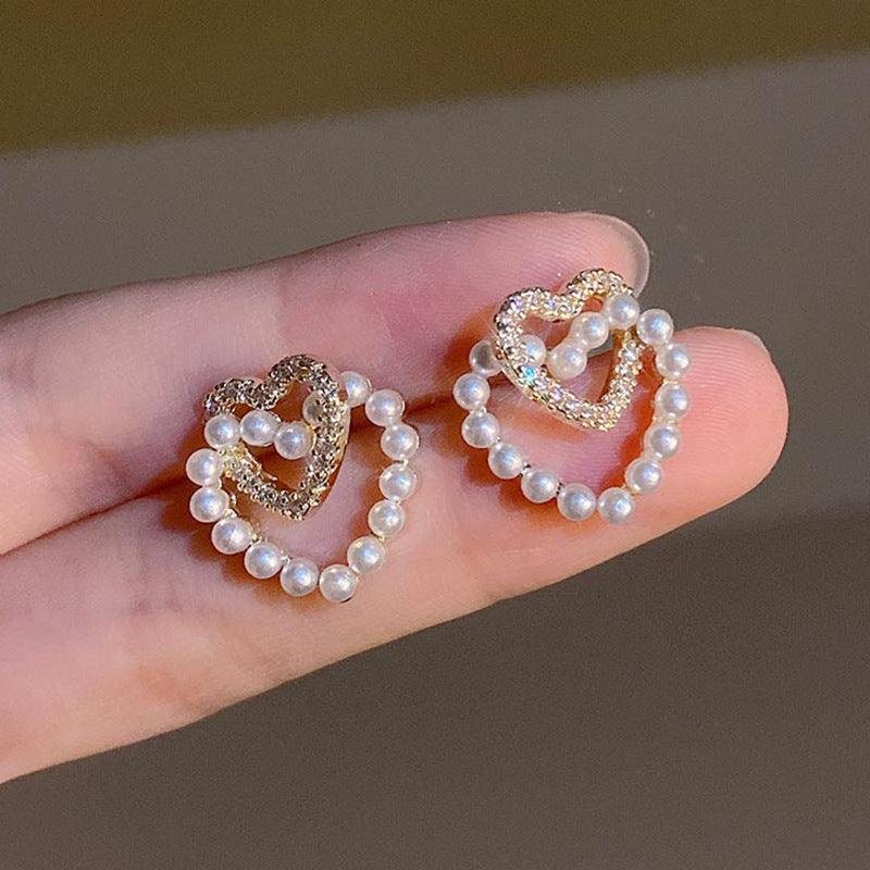 Elegant White Pearl Heart Stud Earrings