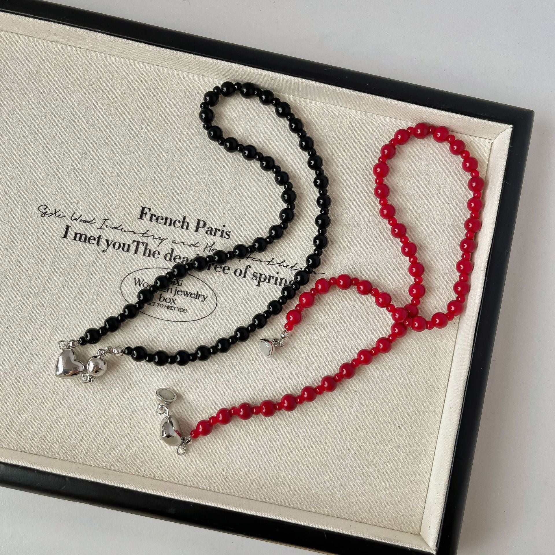 Magnetic Attraction Black Crystal Beads Fashion Chains Necklaces