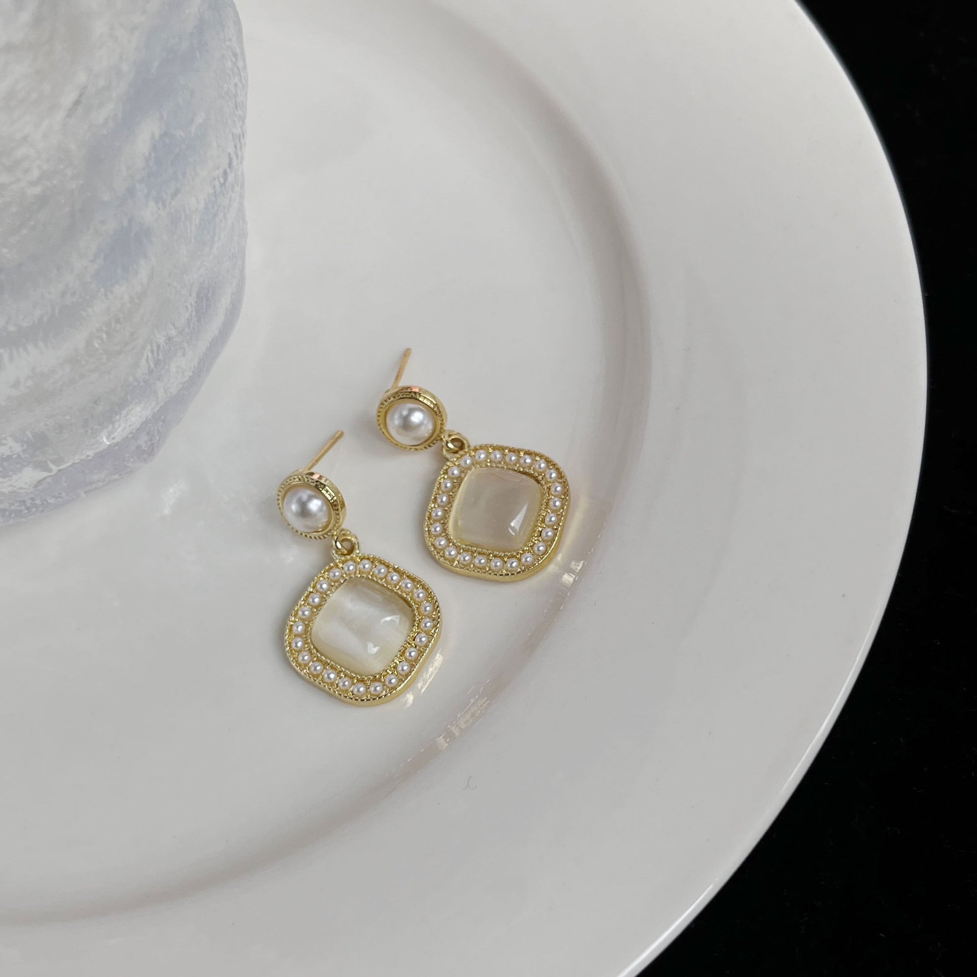 Geometric Sparkling Opal Square Earring