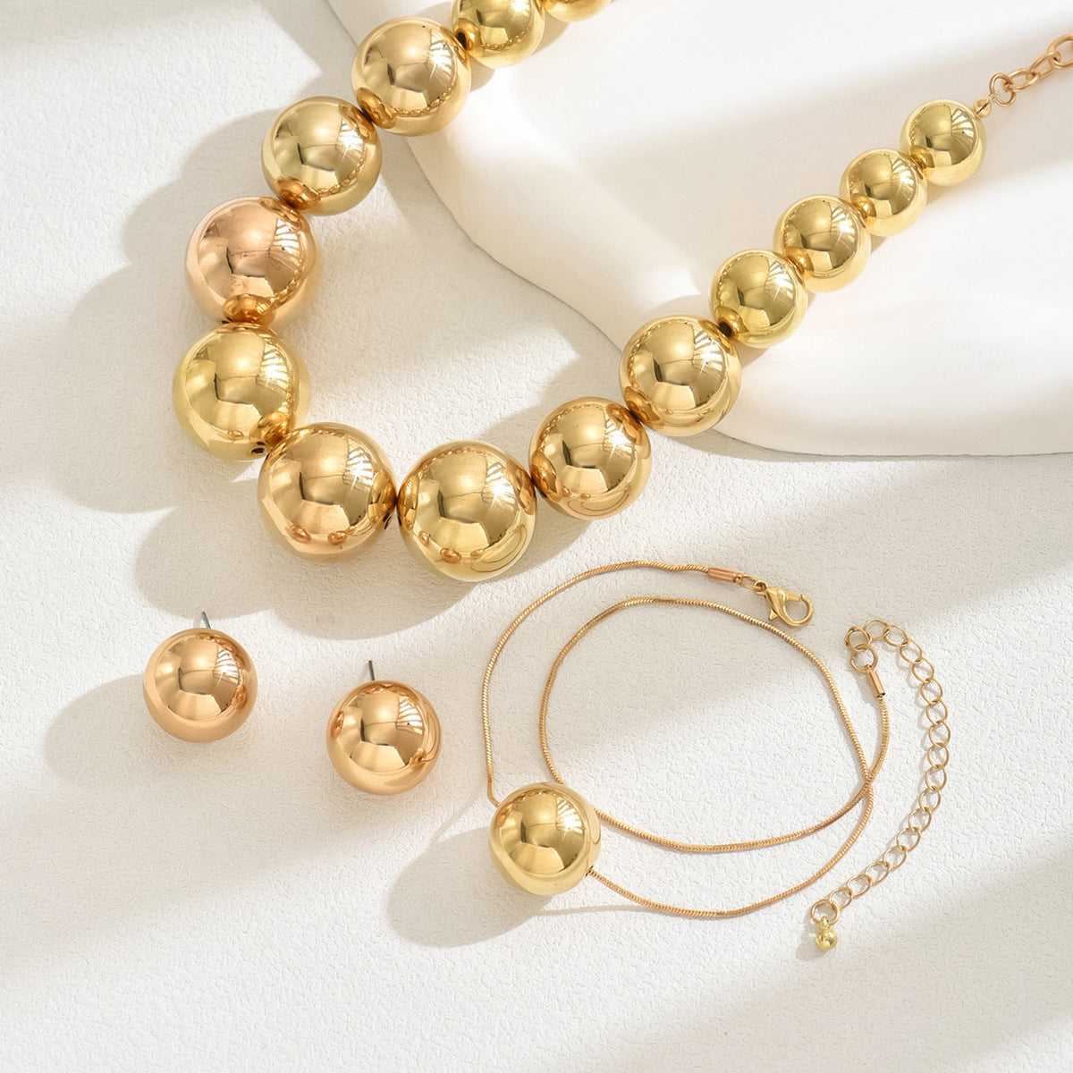 Classic Luxury Pearl Beads Bracelet Necklace Earrings Set