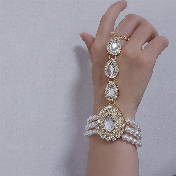 Retro Elegant Pearl Beads Rhintstone Bracelet
