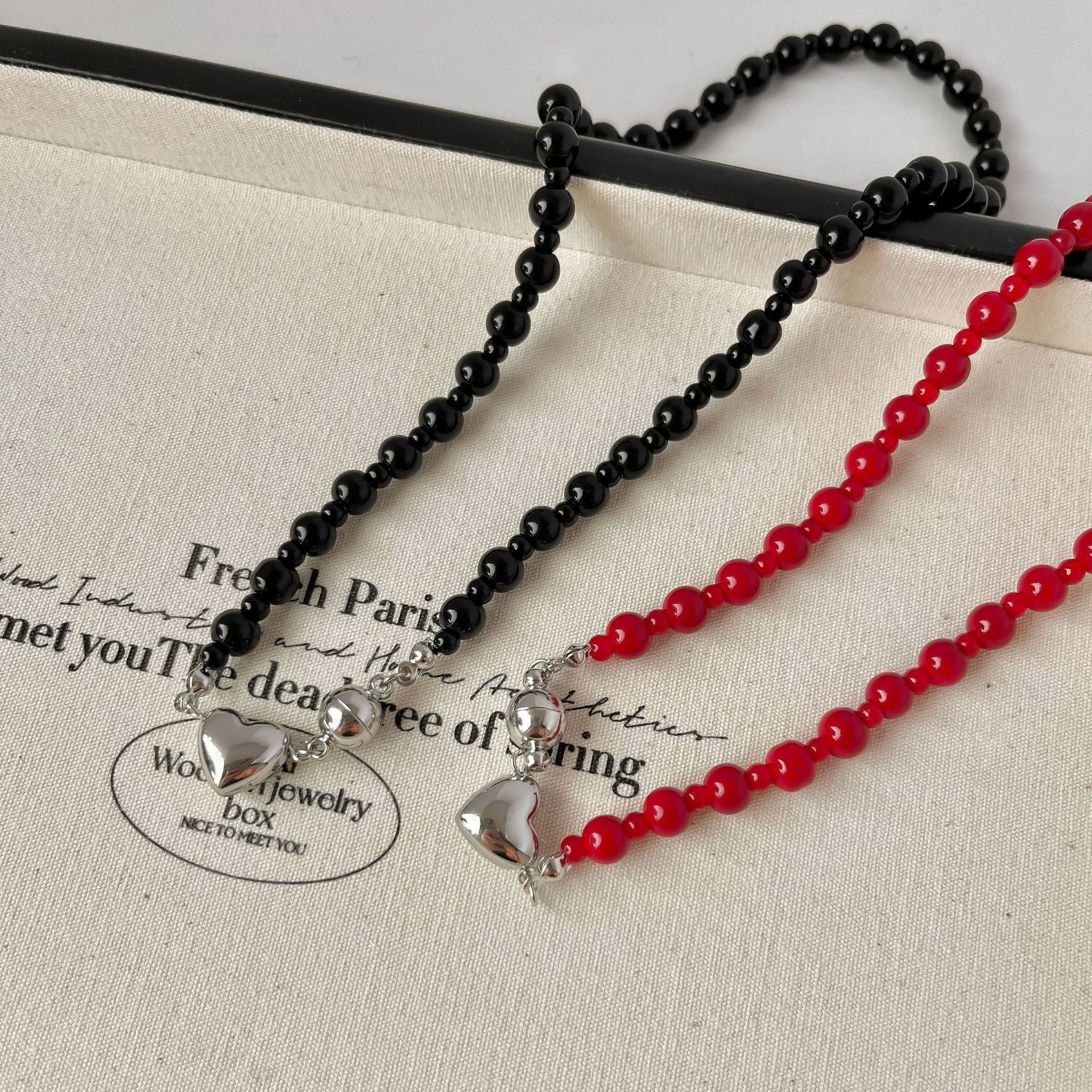 Magnetic Attraction Black Crystal Beads Fashion Chains Necklaces