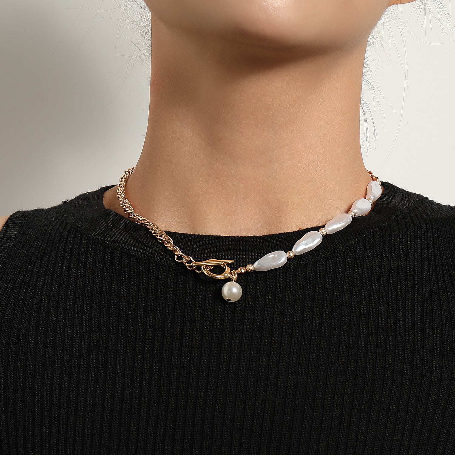 Pearl Necklace Fashion Jewelry