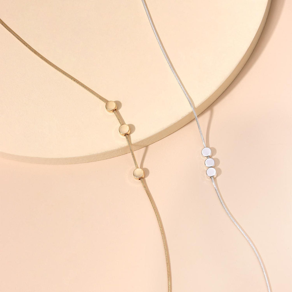 Round Disc Charms Choker Necklace