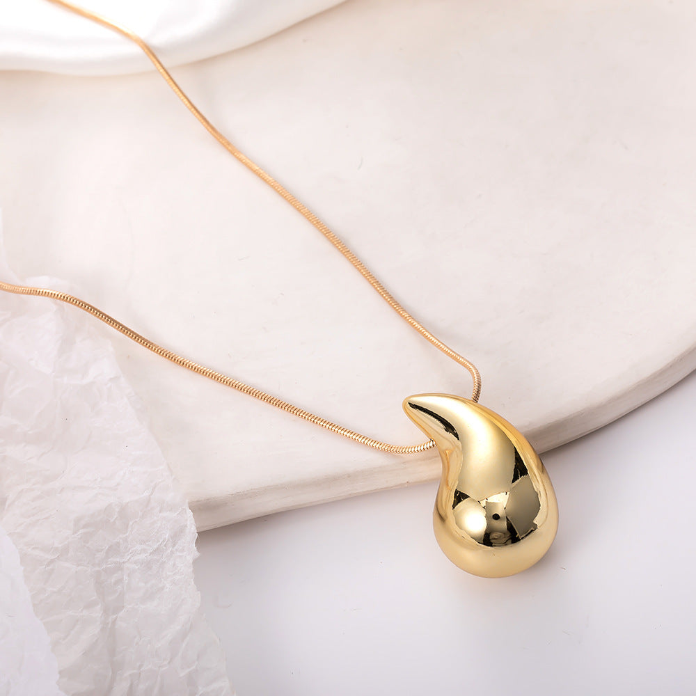 Pendant Necklace Female Nightclub Trendsetter Punk Chain