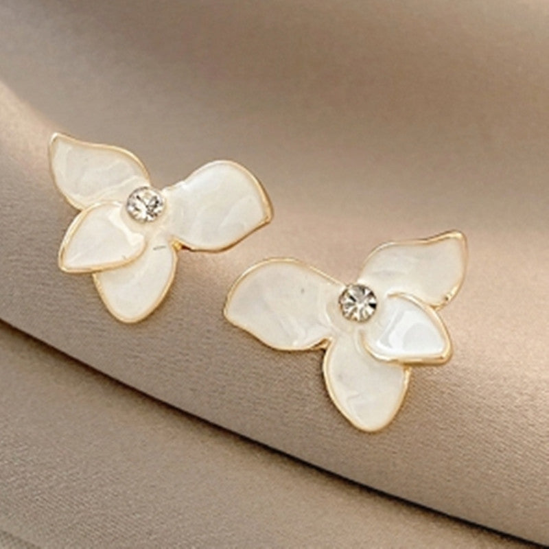 Half Pearls Flower Heart Stud Earring for Women
