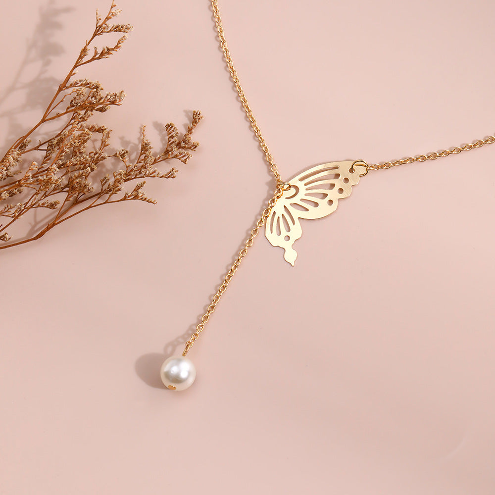 Hollow Butterfly Imitation Pearl Necklace